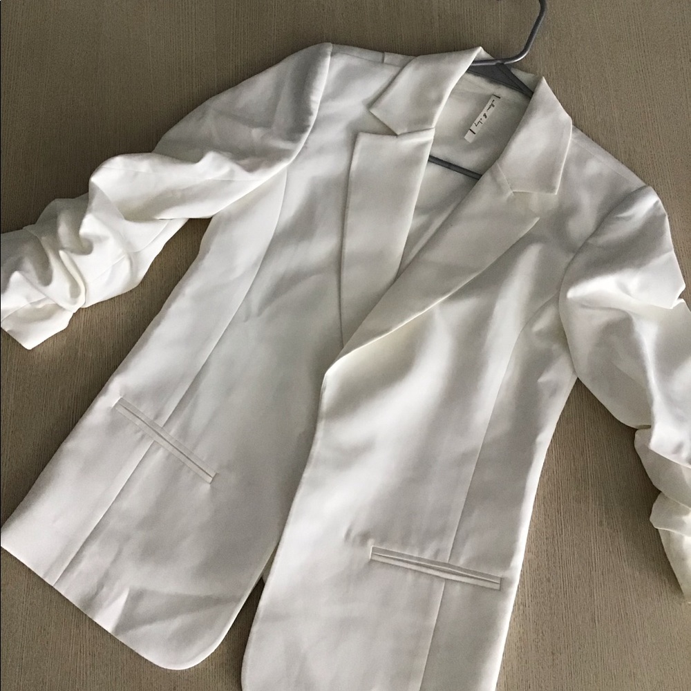 Elegant White Blazer